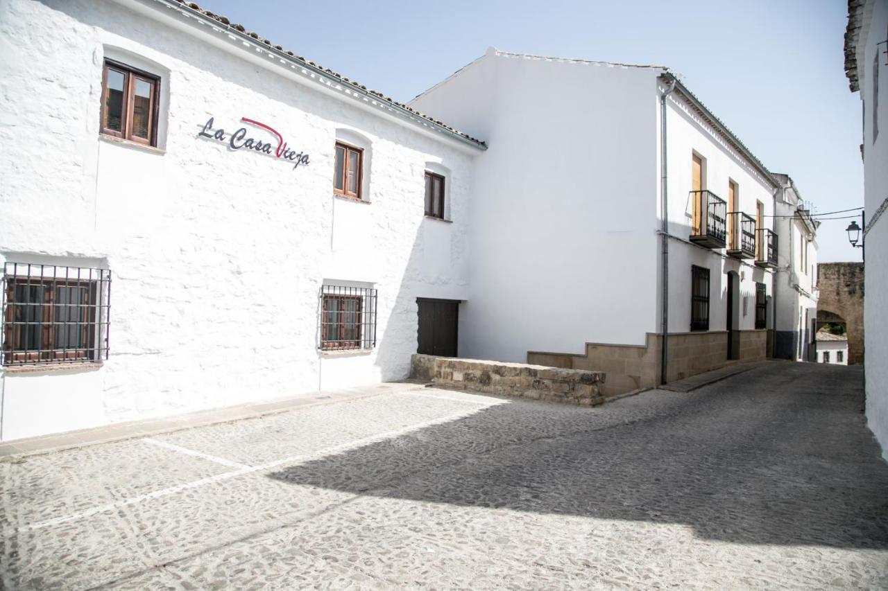 Apartamentos Turísticos La Casa Vieja Sabiote Exterior foto